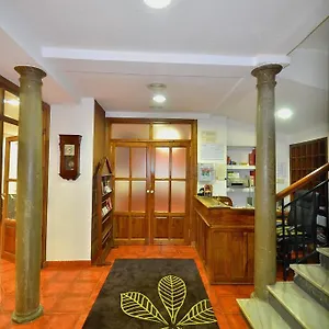 Residencia Ziri Pensión